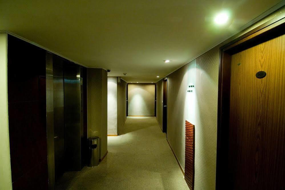 Unique Hotel Hualien City Εξωτερικό φωτογραφία